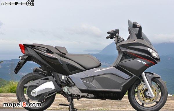 Śٿ_(d)Aprilia SRV850Ħ܇(ch)