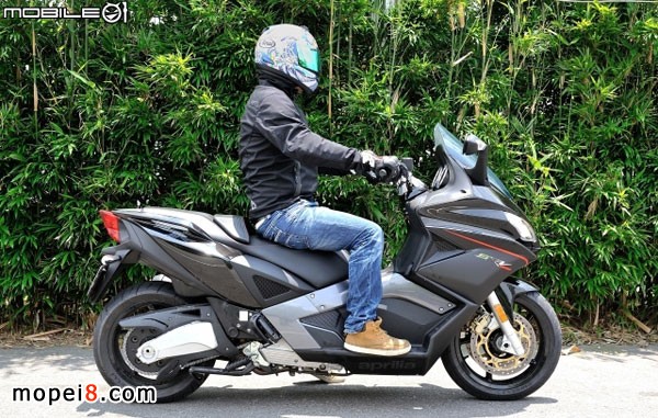 Śٿ_(d)Aprilia SRV850Ħ܇(ch)