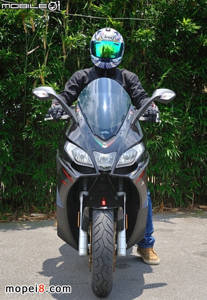 Śٿ_(d)Aprilia SRV850Ħ܇(ch)