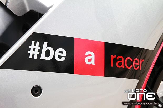 bearacer (be a racer)是Aprilia本年參戰WSBK的口號