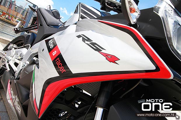 不論大燈、細燈及彷入風位跟RSV4沒有分別的Mini Superbike