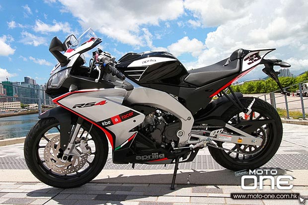不論大燈、細燈及彷入風位跟RSV4沒有分別的Mini Superbike