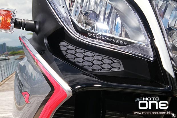不論大燈、細燈及彷入風位跟RSV4沒有分別的Mini Superbike